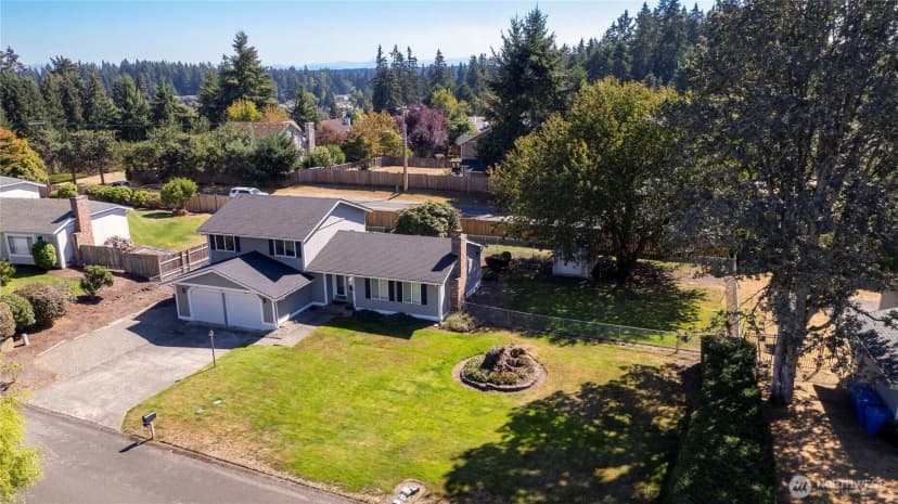 Property photo for 10116 100th Street Ct Sw, Lakewood photo 23