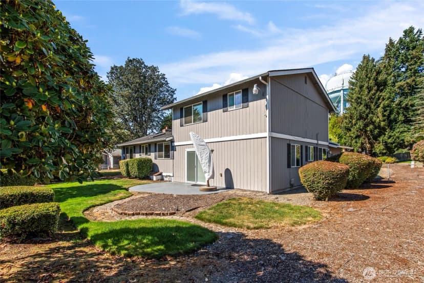 Property photo for 10116 100th Street Ct Sw, Lakewood photo 21