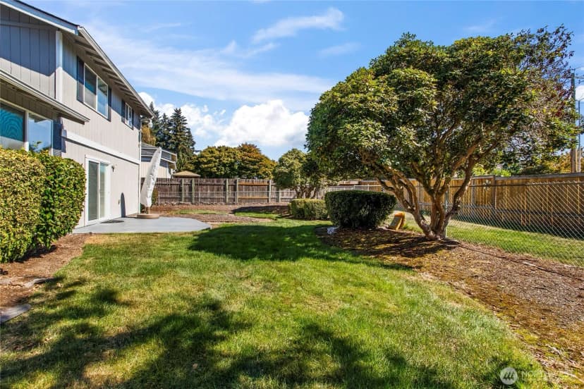 Property photo for 10116 100th Street Ct Sw, Lakewood photo 19