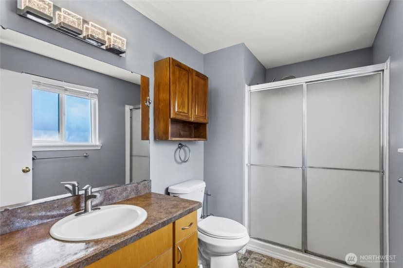 Property photo for 10116 100th Street Ct Sw, Lakewood photo 16