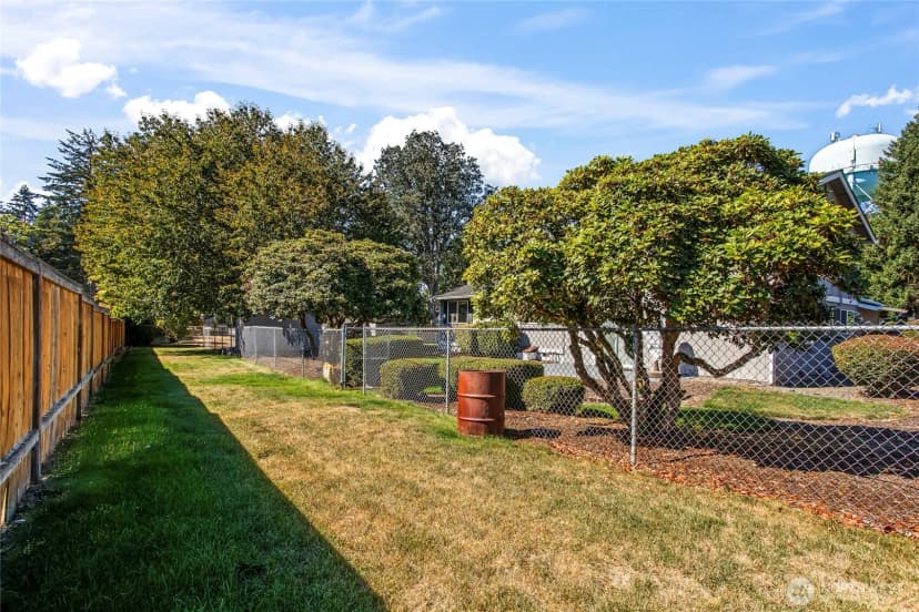 Property photo for 10116 100th Street Ct Sw, Lakewood photo 20