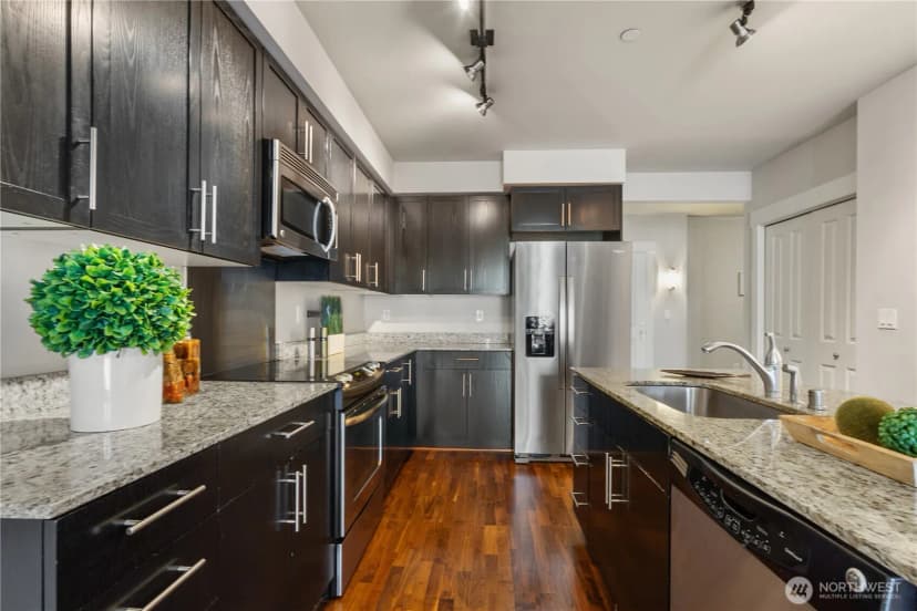 Property photo for 699 John Street #507, Seattle photo 6
