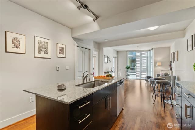 Property photo for 699 John Street #507, Seattle photo 3