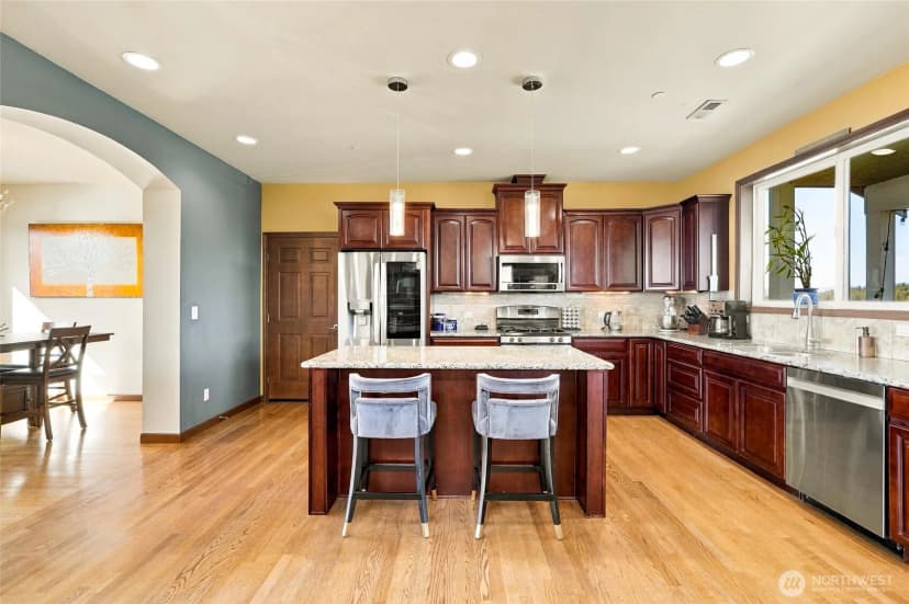 Property photo for 10908 177th Avenue Ct E, Bonney Lake photo 5