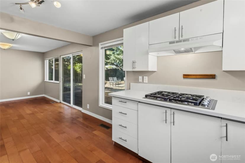 Property photo for 7211 44th Street W, University Place photo 11