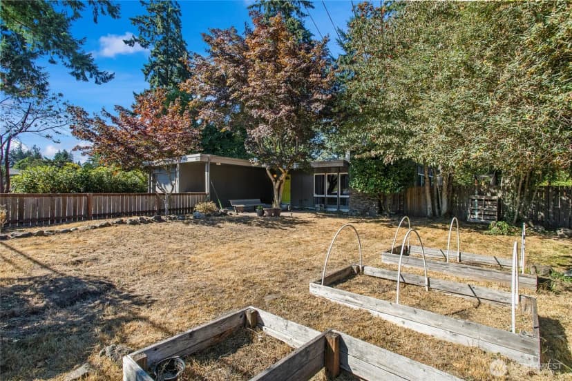 Property photo for 7211 44th Street W, University Place photo 3