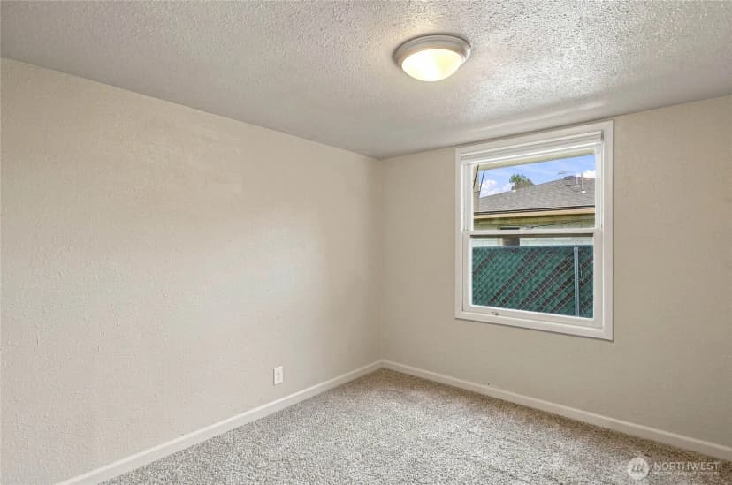 Property photo for 64 N James Avenue, East Wenatchee photo 18