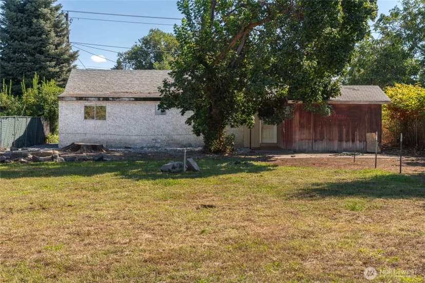 Property photo for 64 N James Avenue, East Wenatchee photo 17