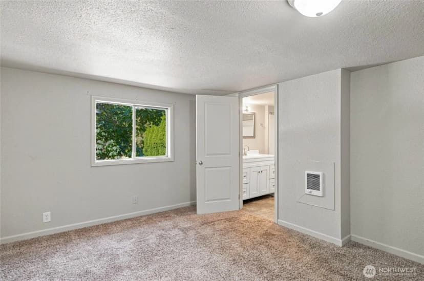 Property photo for 64 N James Avenue, East Wenatchee photo 24