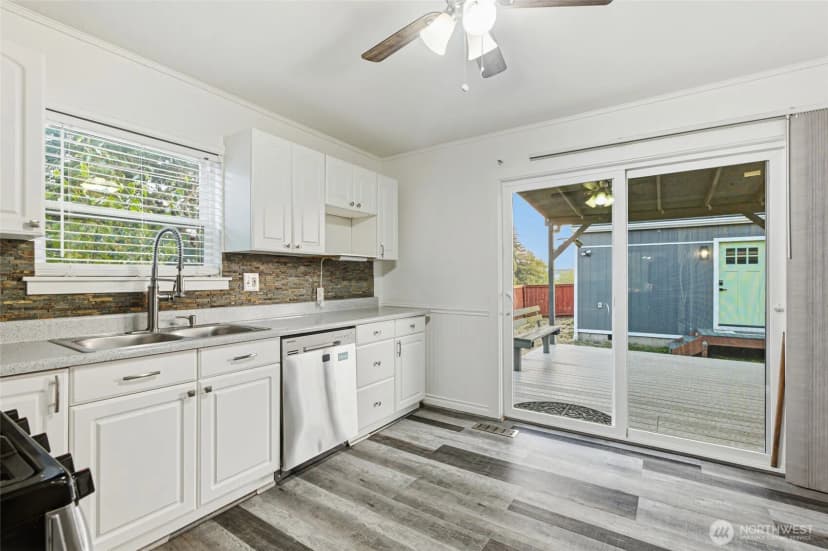 Property photo for 1750 S Anderson Street #1, Tacoma photo 10