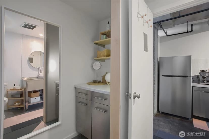 Property photo for 66 Bell Street #4, Seattle photo 15