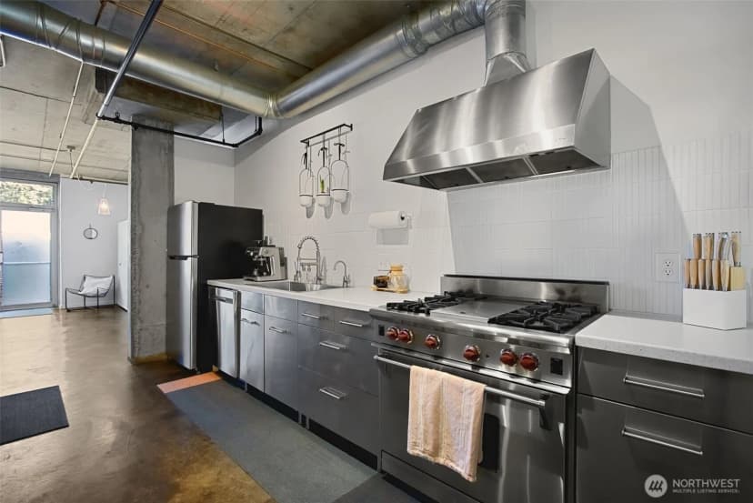 Property photo for 66 Bell Street #4, Seattle photo 13