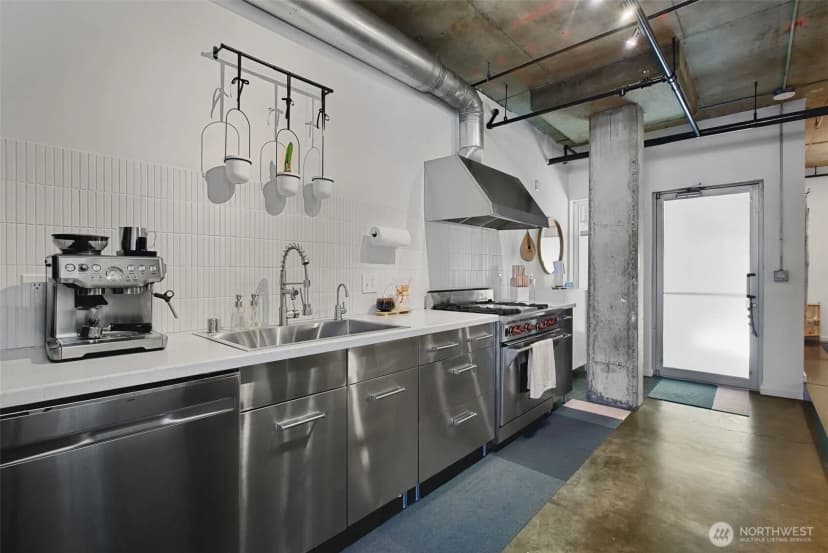 Property photo for 66 Bell Street #4, Seattle photo 12