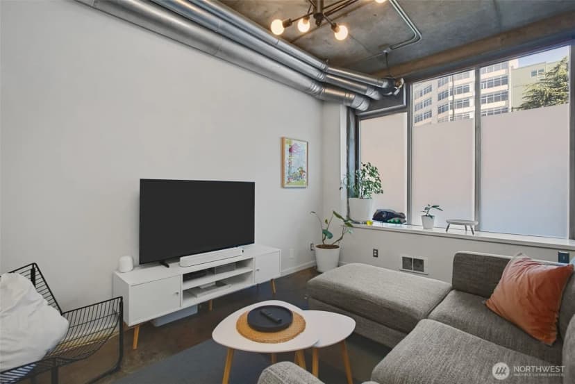 Property photo for 66 Bell Street #4, Seattle photo 3