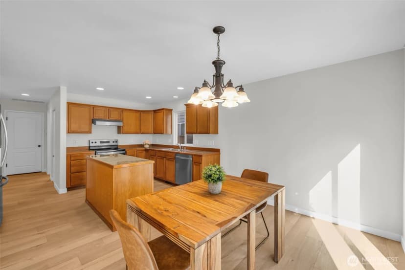 Property photo for 126 197th Street Sw, Bothell photo 10