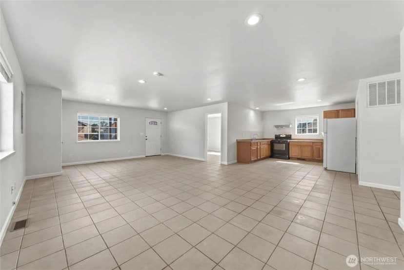 Property photo for 424 S 7th Avenue, Walla Walla photo 3