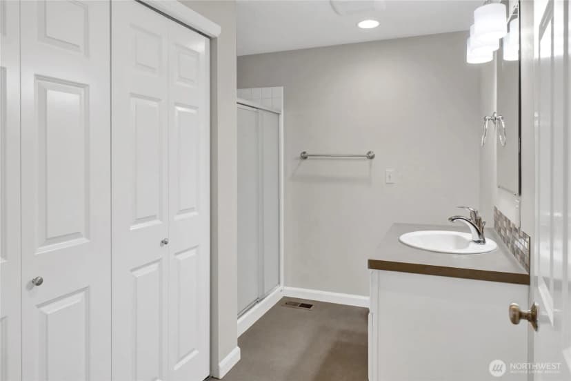 Property photo for 4625 92nd Street Ne, Marysville photo 10