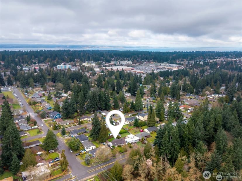Property photo for 19513 Meridian Avenue N, Shoreline photo 23