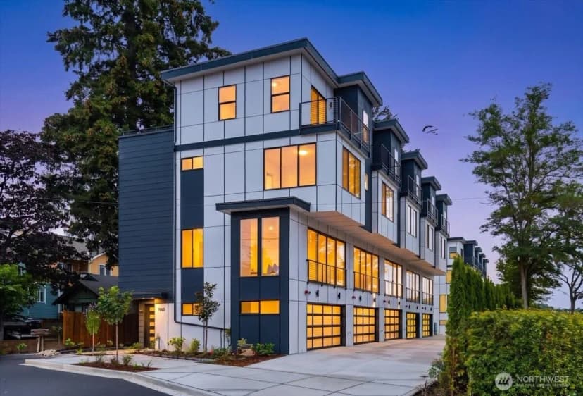 Property photo for 7005 Ne 182nd St #101, Kenmore