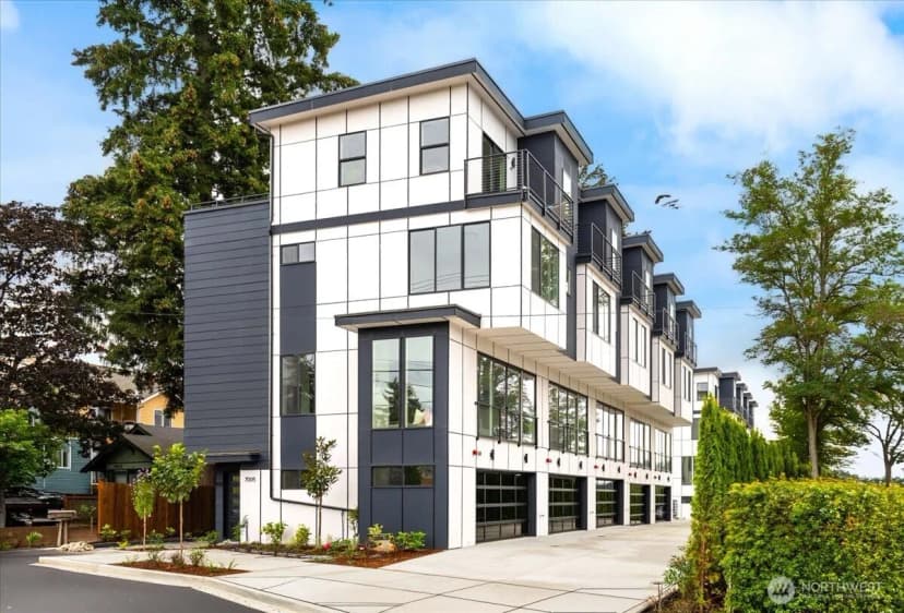 Property photo for 7005 Ne 182nd St #101, Kenmore photo 35
