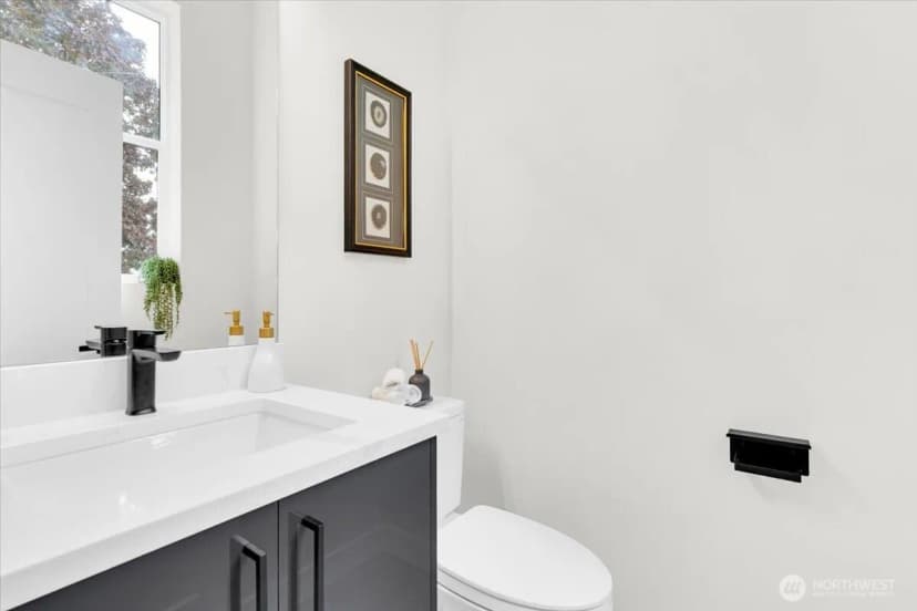 Property photo for 7005 Ne 182nd St #101, Kenmore photo 14