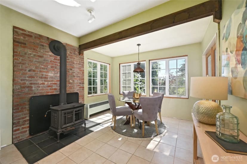 Property photo for 4810 54th Avenue Sw, Seattle photo 8