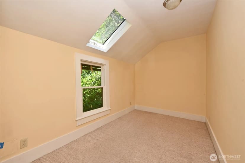 Property photo for 4810 54th Avenue Sw, Seattle photo 15