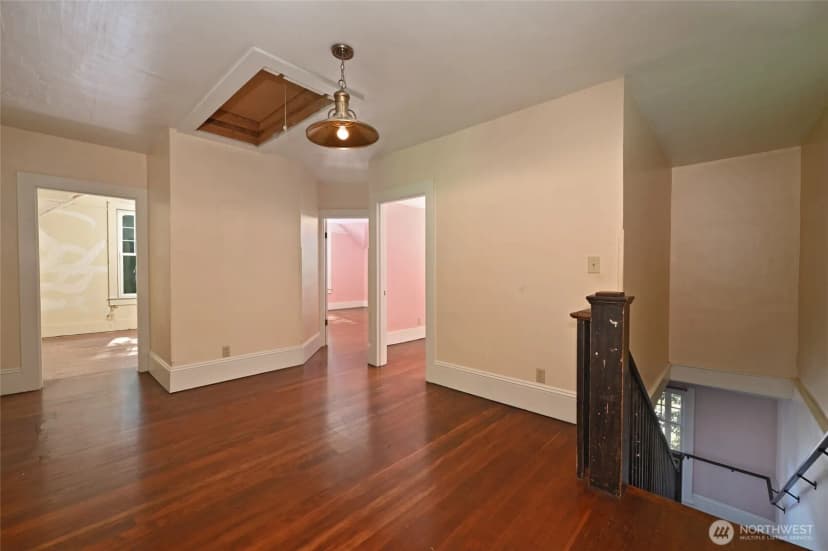 Property photo for 4810 54th Avenue Sw, Seattle photo 12
