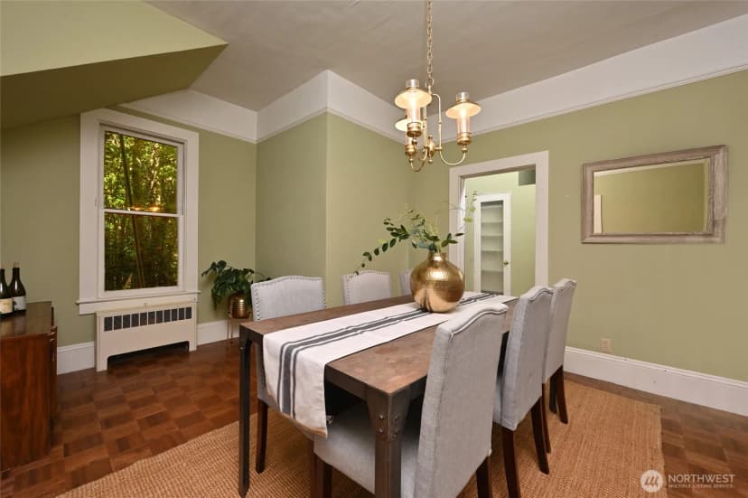 Property photo for 4810 54th Avenue Sw, Seattle photo 6