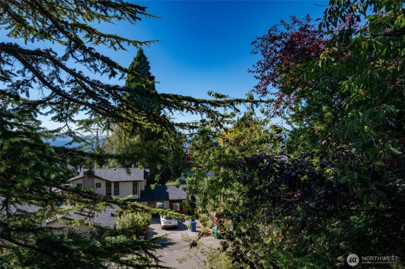 Property photo for 4810 54th Avenue Sw, Seattle photo 21