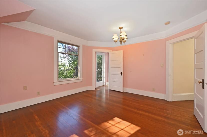 Property photo for 4810 54th Avenue Sw, Seattle photo 14