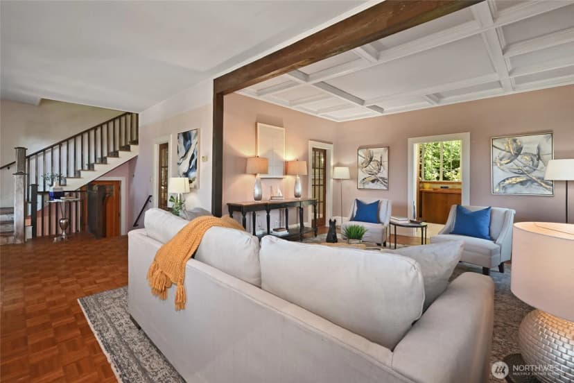 Property photo for 4810 54th Avenue Sw, Seattle photo 3