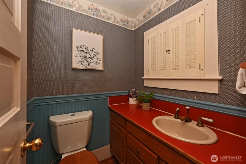 Property photo for 4810 54th Avenue Sw, Seattle photo 10