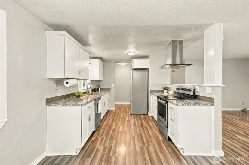 Property photo for 21501 Marine Drive, Stanwood photo 6