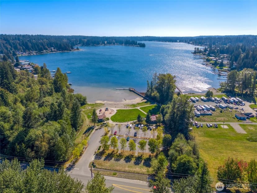 Property photo for 21501 Marine Drive, Stanwood photo 36
