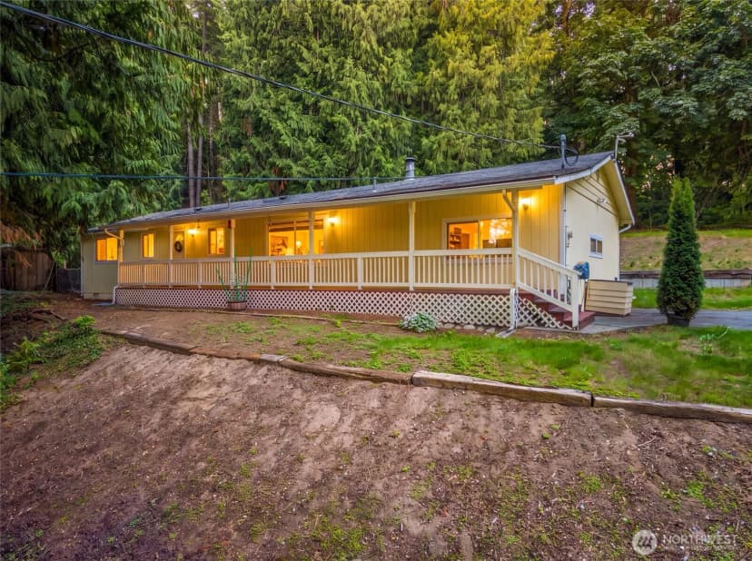 Property photo for 21501 Marine Drive, Stanwood photo 28