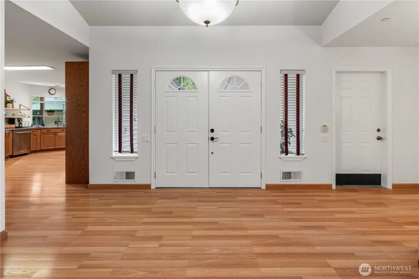 Property photo for 4460 278th Avenue Ne, Redmond photo 6