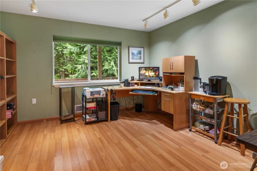 Property photo for 4460 278th Avenue Ne, Redmond photo 12