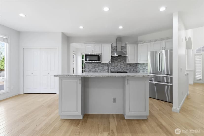 Property photo for 24312 Main Drive, Sammamish photo 12