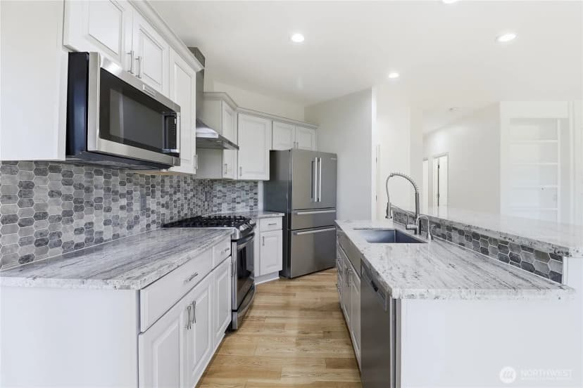 Property photo for 24312 Main Drive, Sammamish photo 2