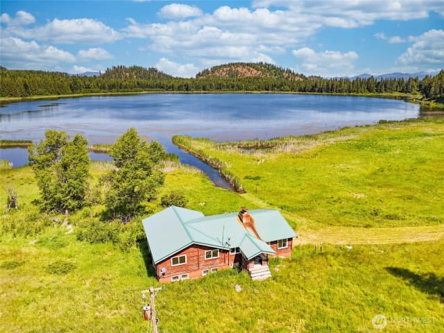 Property photo for 631 Deeter Road, Newport