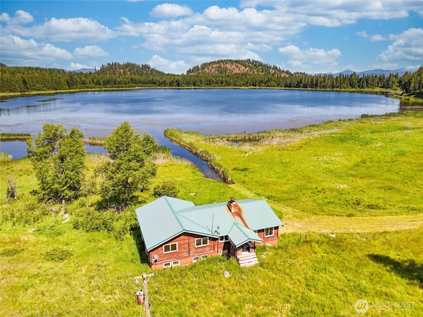 Property photo for 631 Deeter Road, Newport