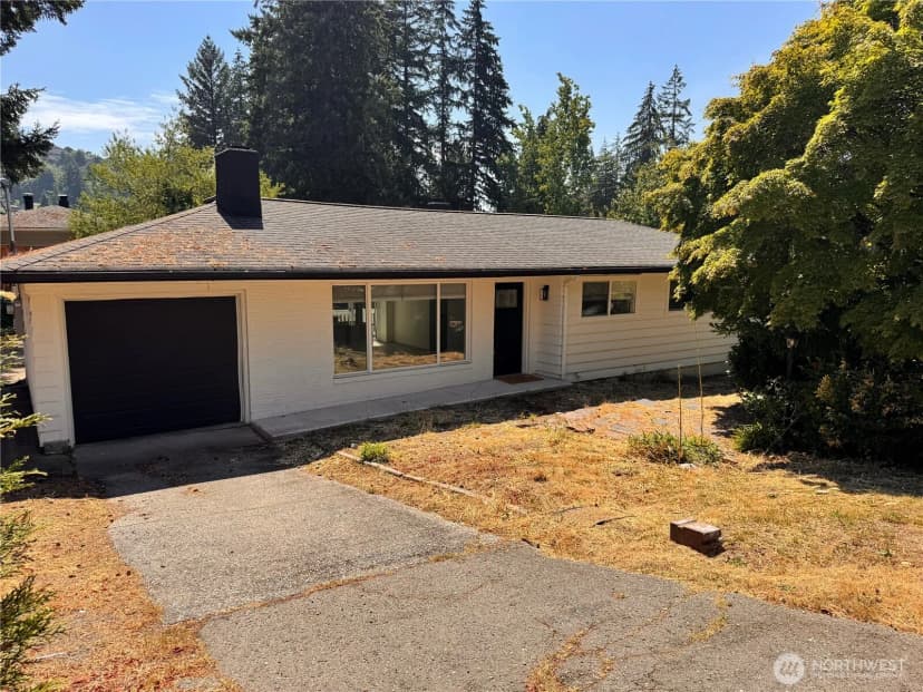 Property photo for 4003 140th Avenue Se, Bellevue