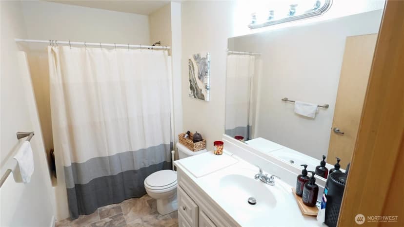 Property photo for 3221 S 208th Street, Sea Tac photo 14