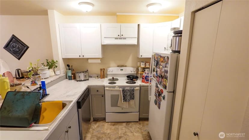 Property photo for 3221 S 208th Street, Sea Tac photo 12