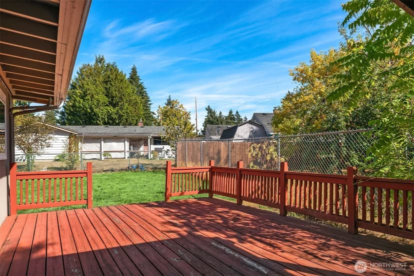 Property photo for 24924 35th Avenue S, Kent photo 14
