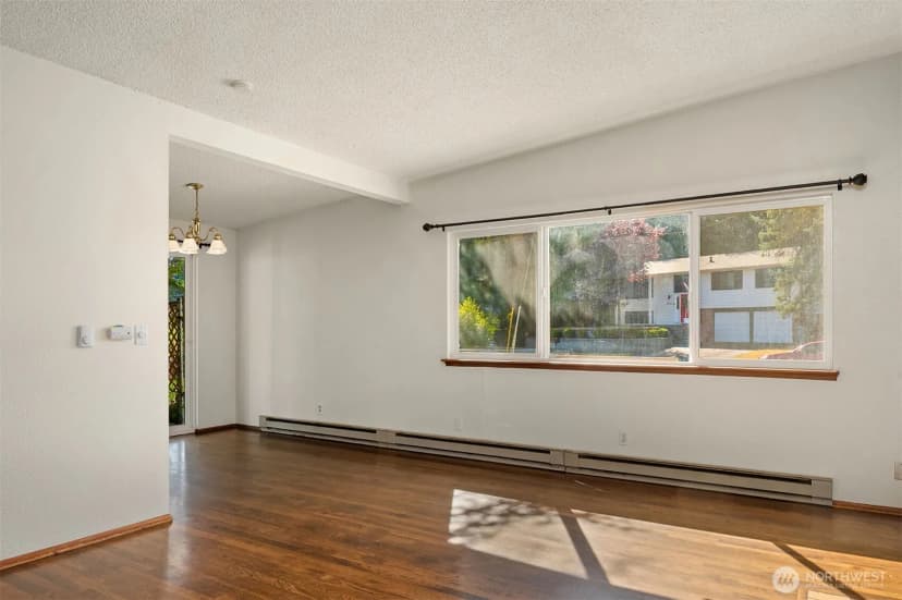 Property photo for 24924 35th Avenue S, Kent photo 17