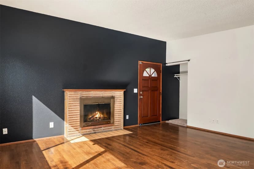 Property photo for 24924 35th Avenue S, Kent photo 19