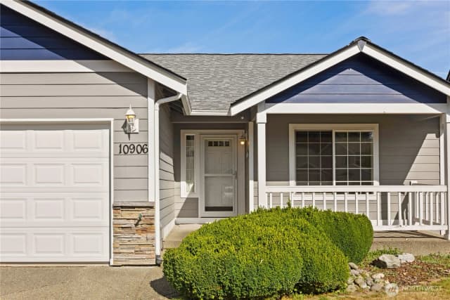 Property photo for 10906 183rd Avenue, Bonney Lake photo 2