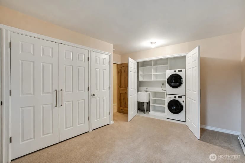 Property photo for 14633 Ne 40th Street #k8, Bellevue photo 19